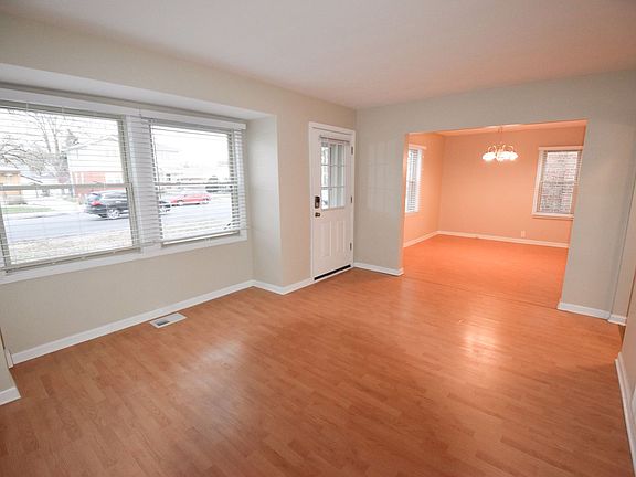 2nd image of 10612 S Kedzie Ave