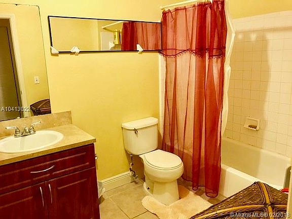5th image of 105 NE 12th Ave #105