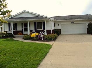 108 Dry Creek Dr, Liberty Center, OH 43532