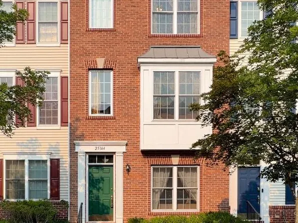 25144 Shultz Ter, Chantilly, VA 20152