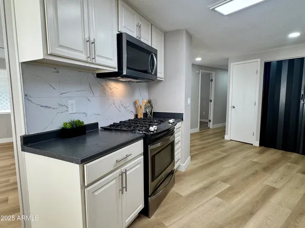 8401 N 67th Avenue #59, Glendale, AZ 85302