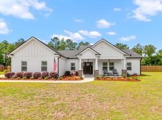 380 Parkside Cir, Crawfordville, FL 32327