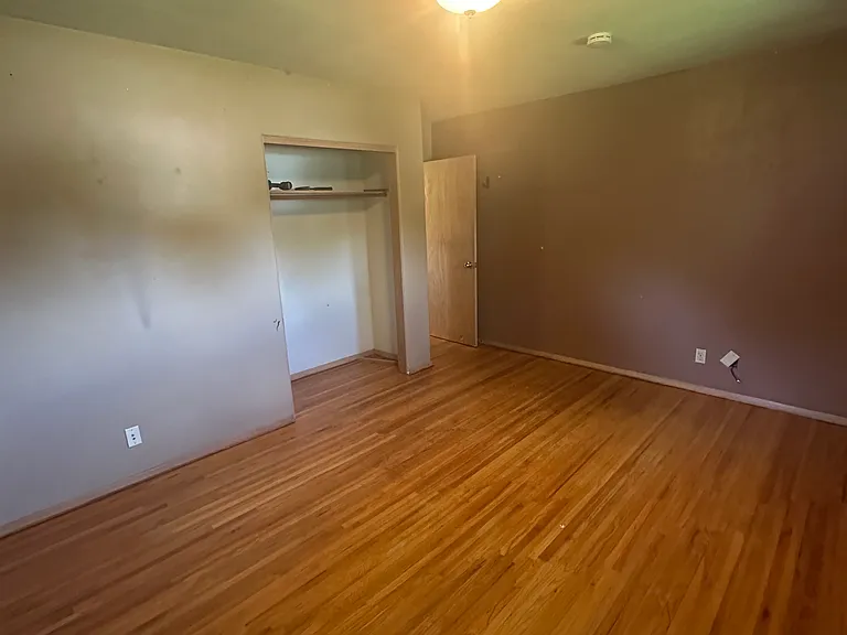 2115 Iowa St #1 — Photo 7