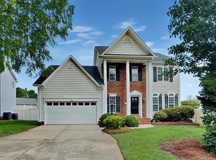 105 Village Club Ln, Clemmons, NC 27012