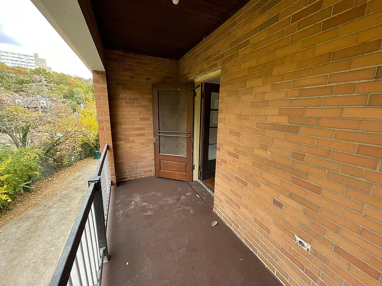 877 Ludlow Ave #4 — Photo 18