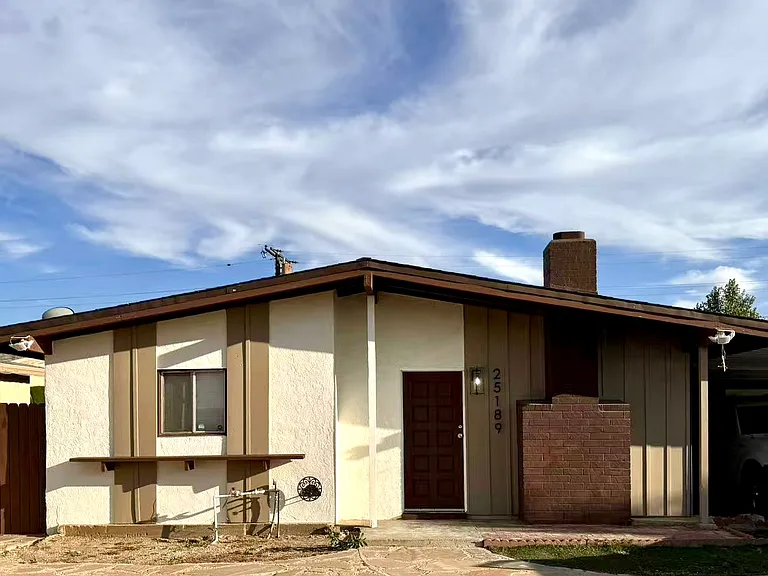 25189 Gentian Ave — Photo 1