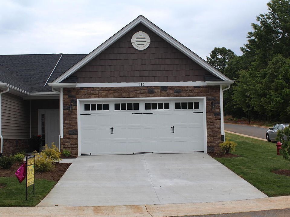 1st image of 213 Bella Ct