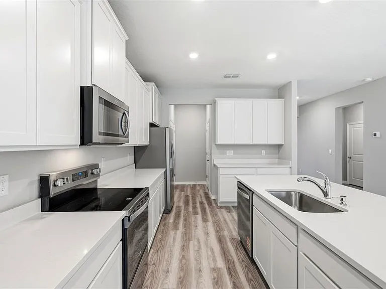 10497 Farm Hill Ave — Photo 35