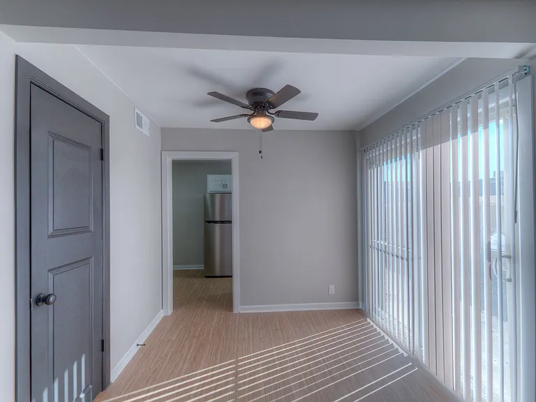 Windsor Village Townhomes — Photo 25