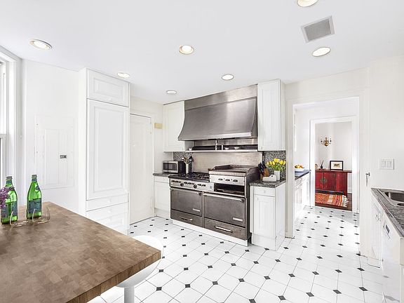 5th image of 1192 Park Ave #9B