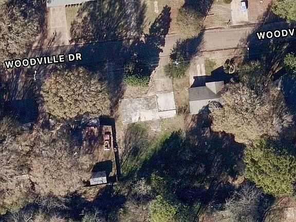 2nd image of 1015 Woodville Dr