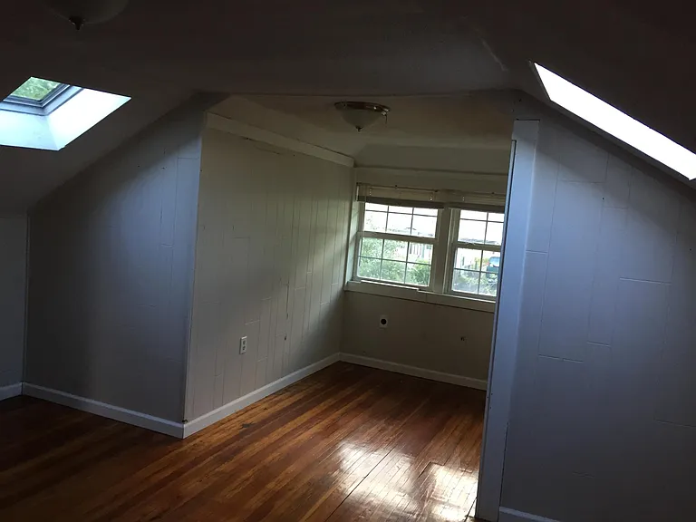 1005 King Ave — Photo 5
