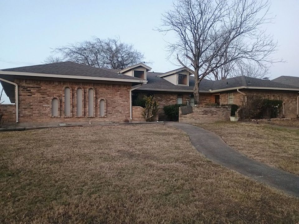 1st image of 1013 Hunters Creek Dr