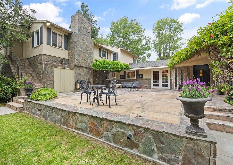 1st image of 14974 Los Lotes Ave