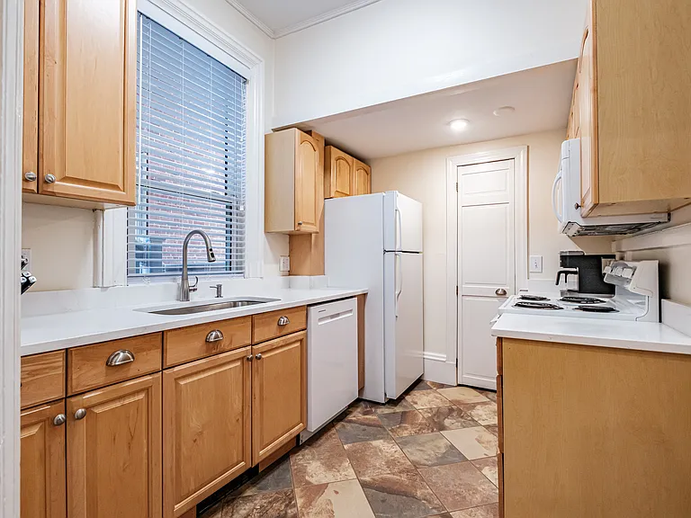 231 Cumberland Ave #1 — Photo 11