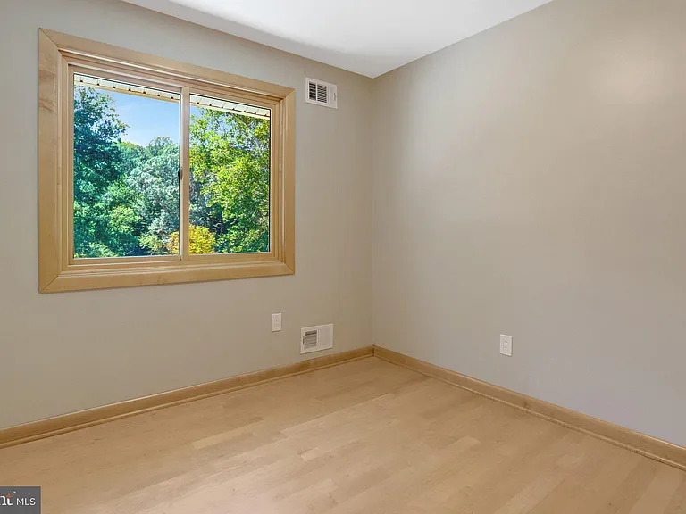 6030 Berwynd Rd — Photo 24