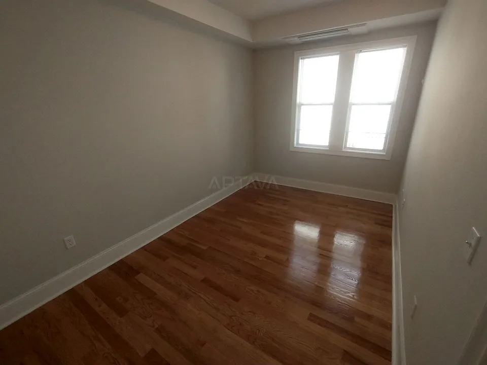 101 Morse St #108