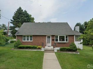 28 Harrison St, Sayreville, NJ