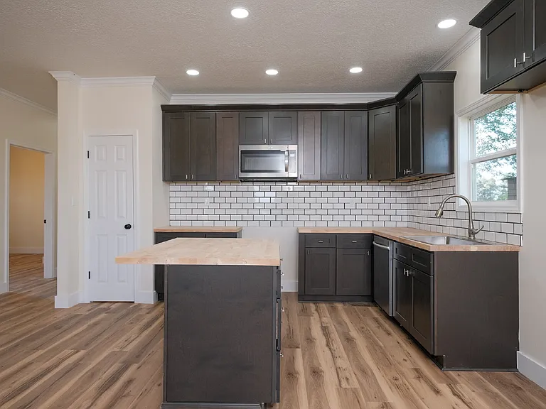 2915 Sidonia Rd — Photo 7