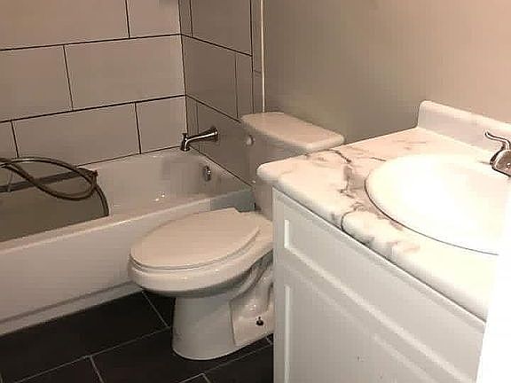 Master bathroom 
