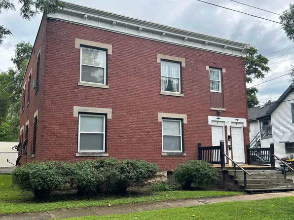 517 8th St, Rockford, IL 61104