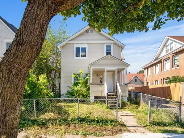 955 Burr St, Saint Paul, MN 55130