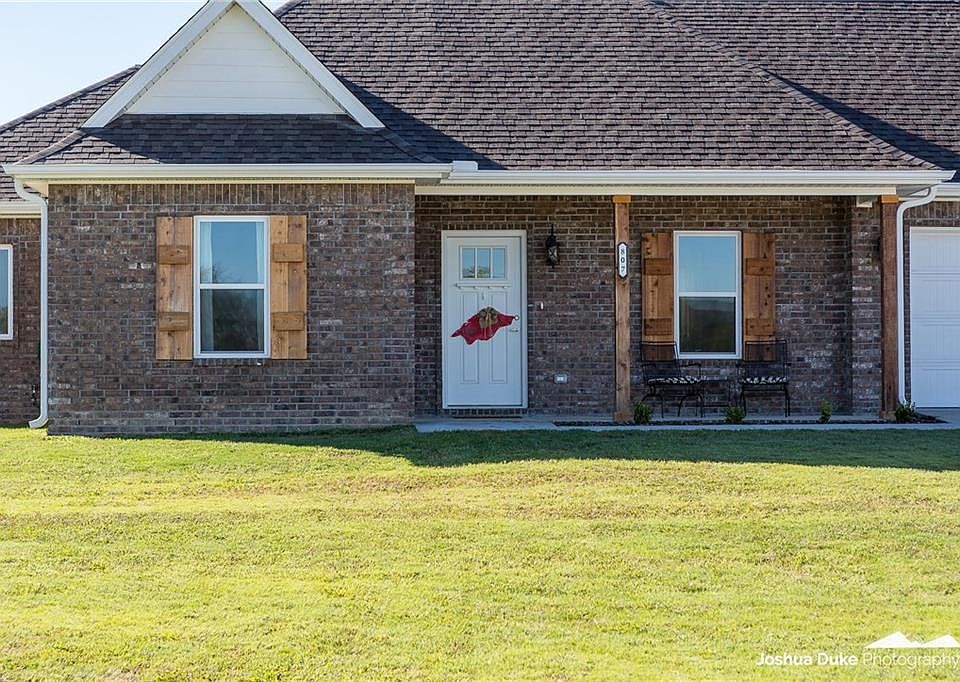 1st image of 807 Jessica Leigh St