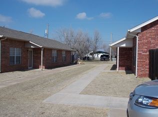 509 4th St APT B, Elgin, OK 73538