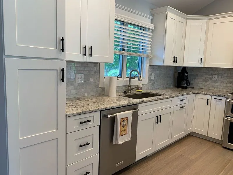 3 bed, 1900 sqft, $2,600 — Photo 3
