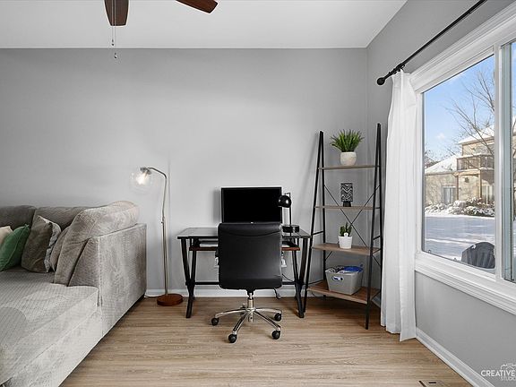 5th image of 1007 Park Hill Cir