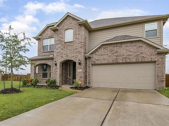 2nd image of 3805 Penny Ln