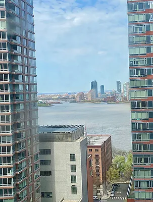 Rented by New York Residence | media 44