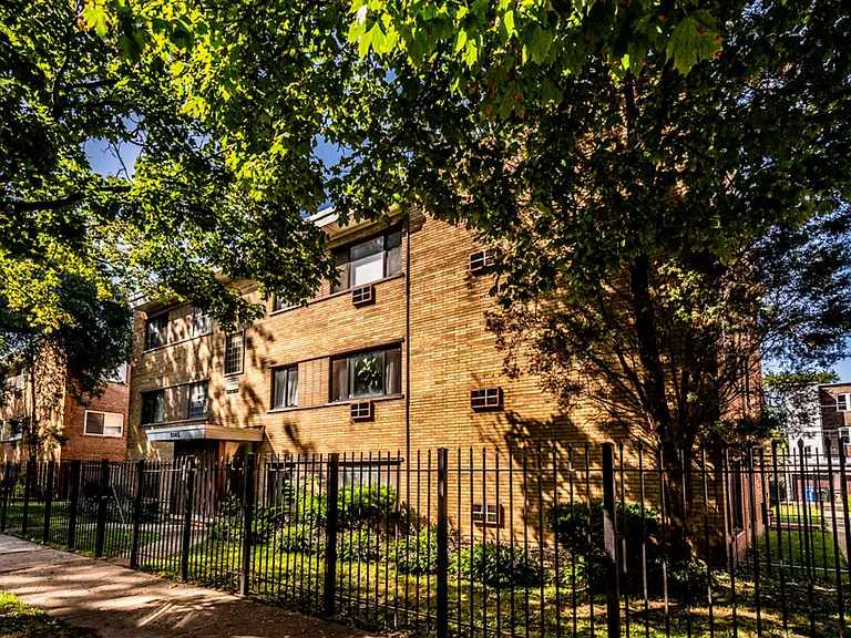 8342-8350 S Ellis Ave Chicago, IL 60619 — Photo 15