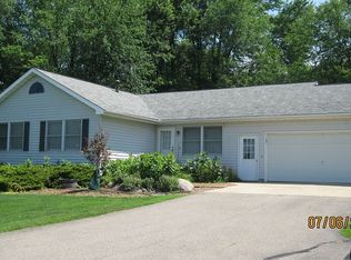 3795 9th St, Wayland, MI 49348