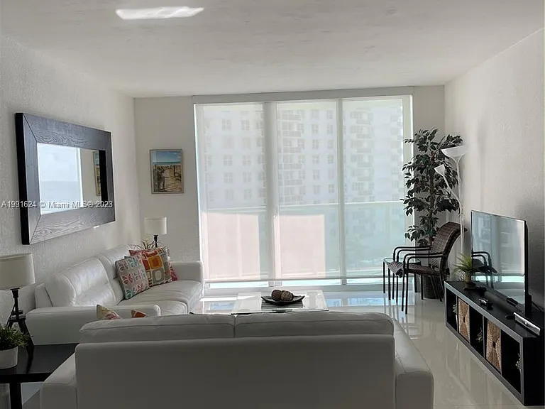 3801 S Ocean Dr #7X — Photo 2