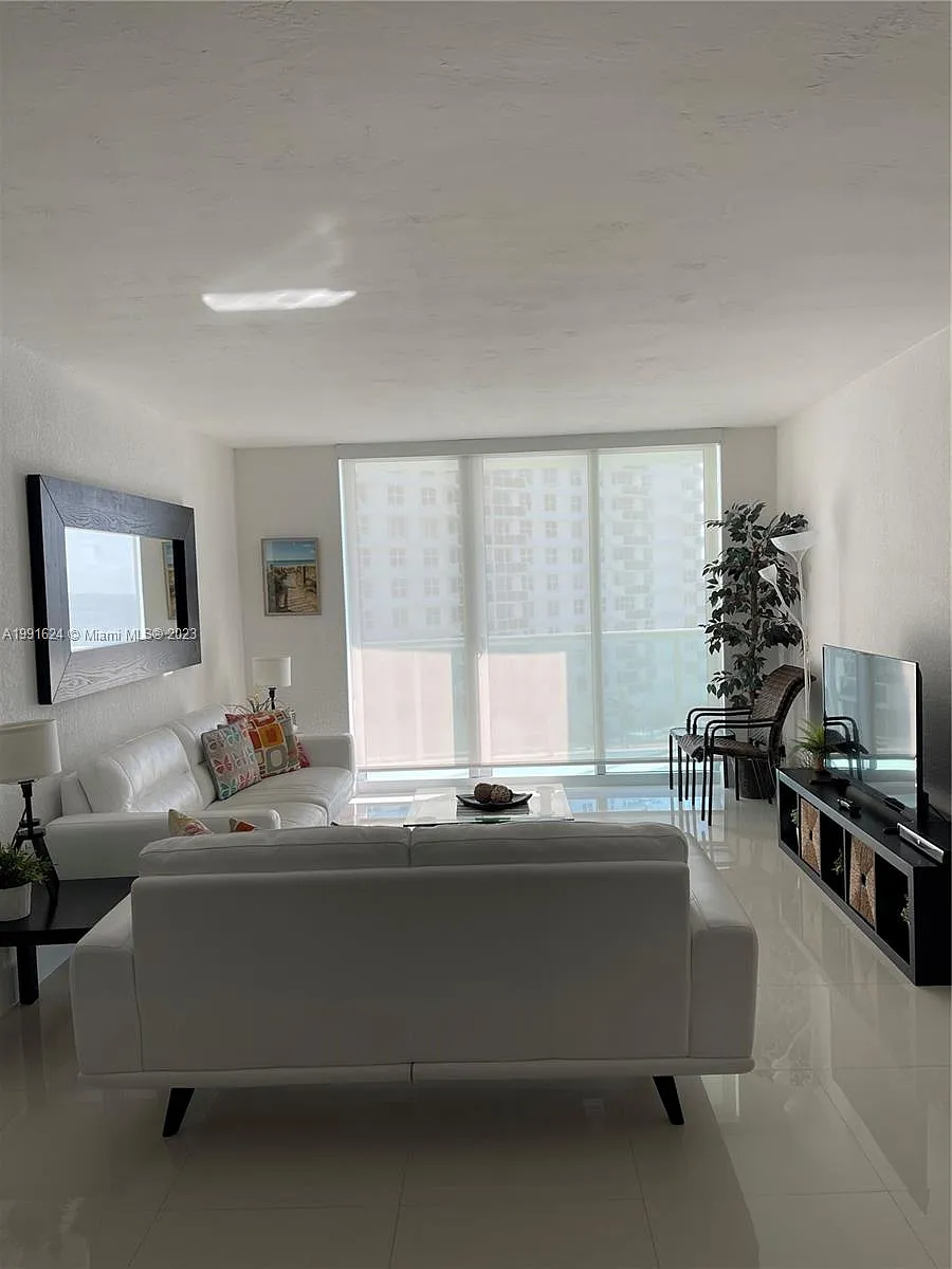 Photo 2 of 12 - 3801 S Ocean Dr #7X - Hollywood, FL Building Photo - 3801 S Ocean Dr #7X