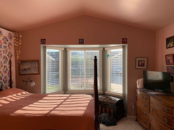 2nd image of 57187 Sycamore Dr