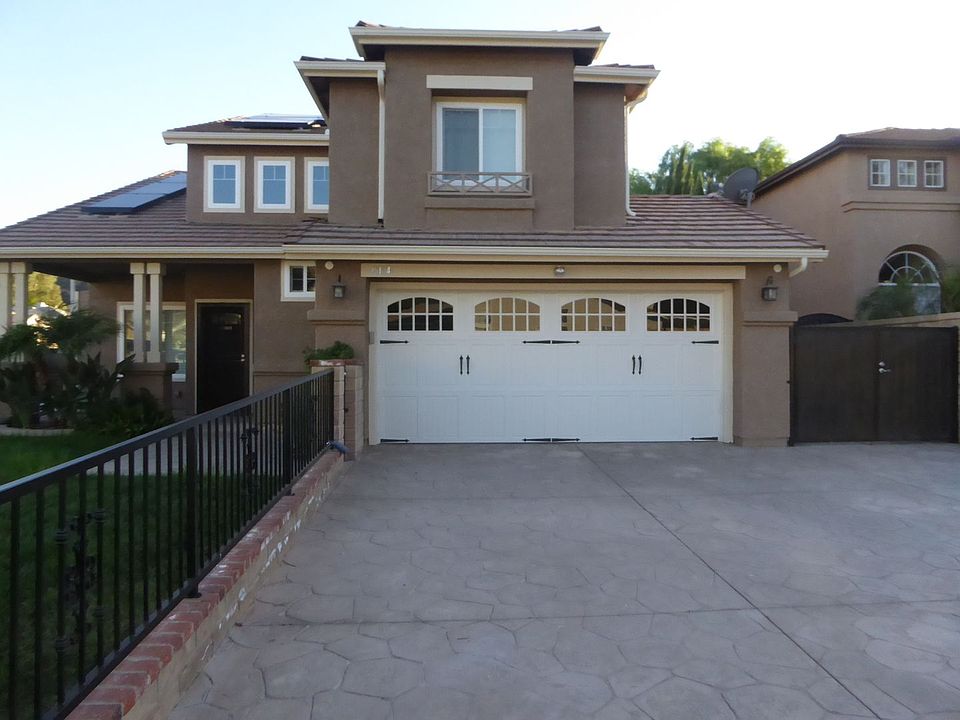1st image of 28104 Bryce Dr