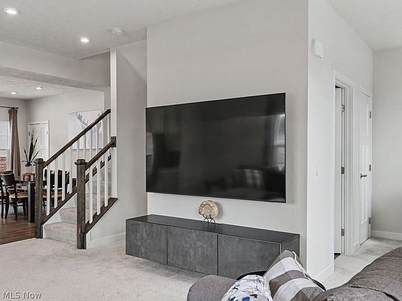 5th image of 1122 Bean Ln