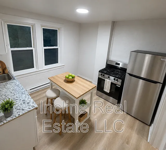 1133 Maryland Ave #3 — Photo 2