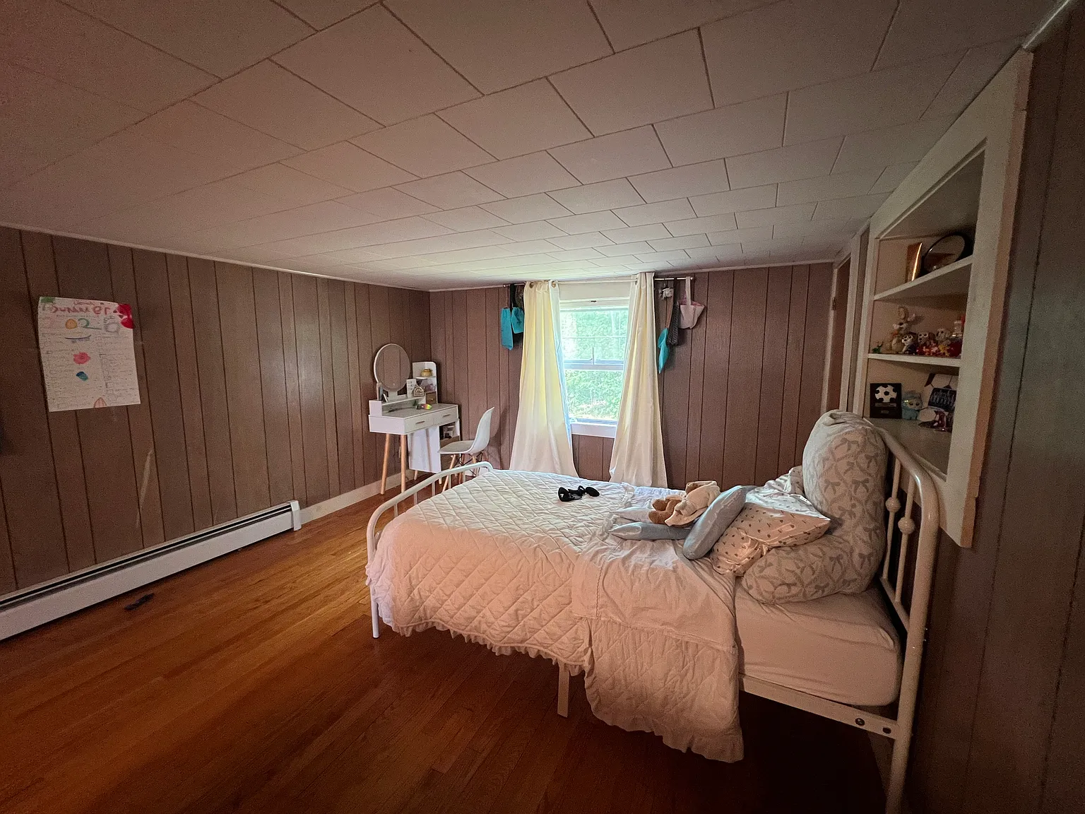 4 bed, 1596 sqft, $2,000 — Photo 4