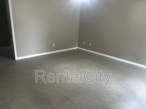 4th image of 120 W Vine St APT B