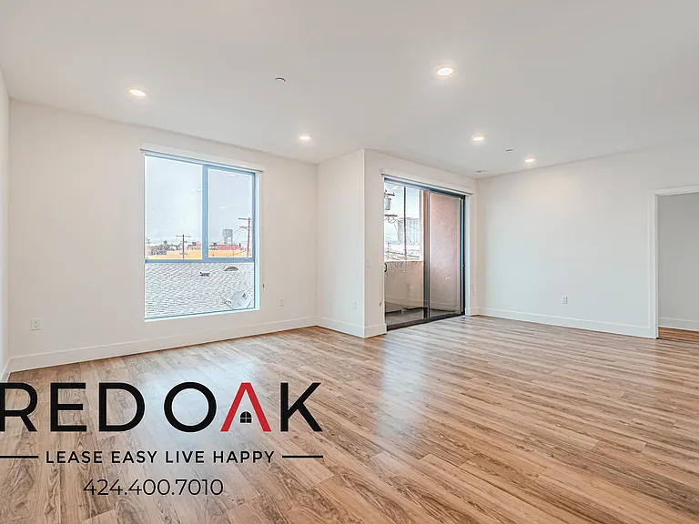 5727 La Mirada Ave #309 — Photo 2