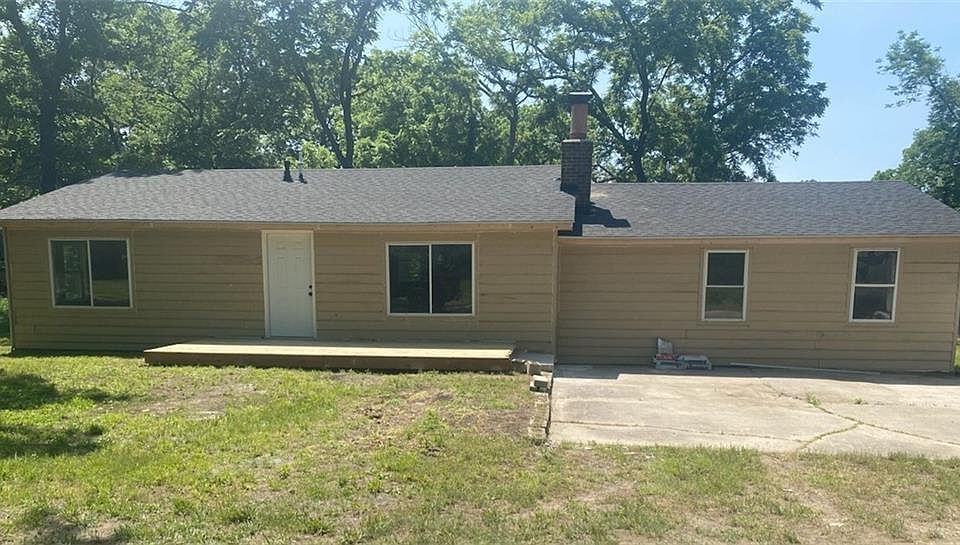 42 Wallace Ln, Lacygne, KS 66040 MLS 2439592 Zillow