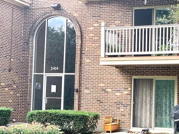 2nd image of 2414 N Kennicott Dr APT 1C