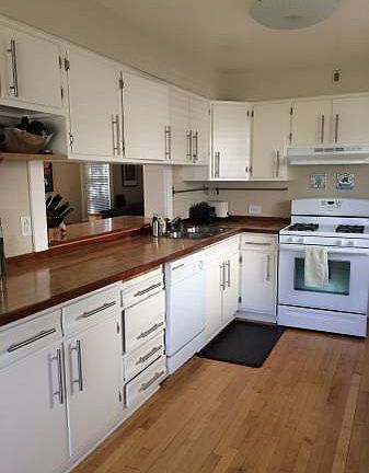 4th image of 4039 37th Ave S