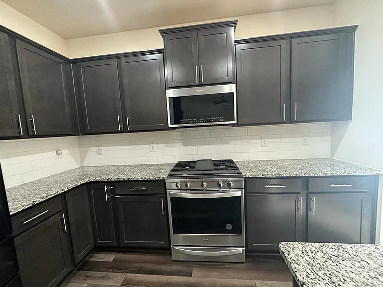 108 Pelsett St — Photo 38