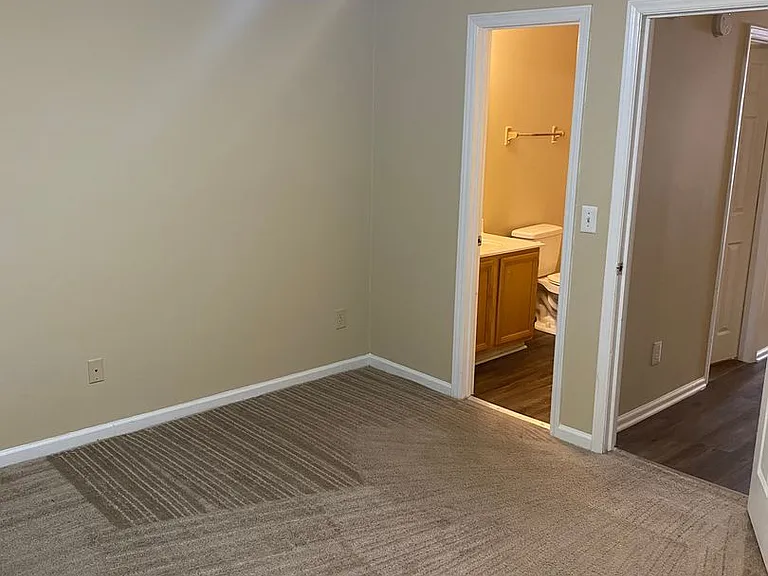 725 E Haggard Ave — Photo 9
