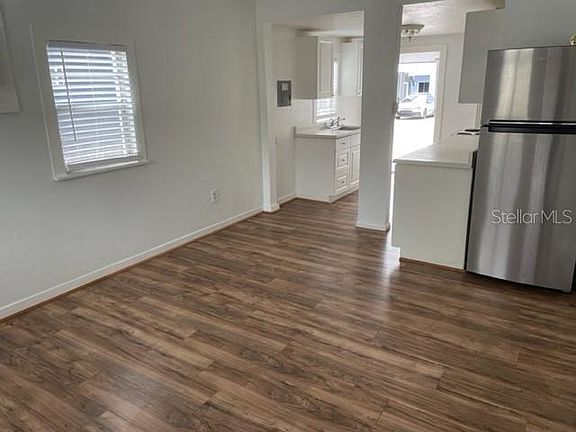 3rd image of 1316 E Gore St #1314