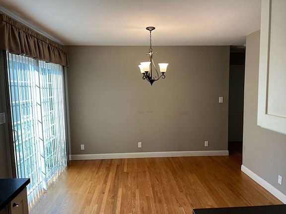 5th image of 7489 Stanford Pl